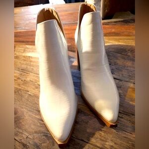 NEW WOMEN’S V-CUT ANKLE BOOT REAR‎ ZIP CHUNKY STACKED HEEL SIZE 9.5